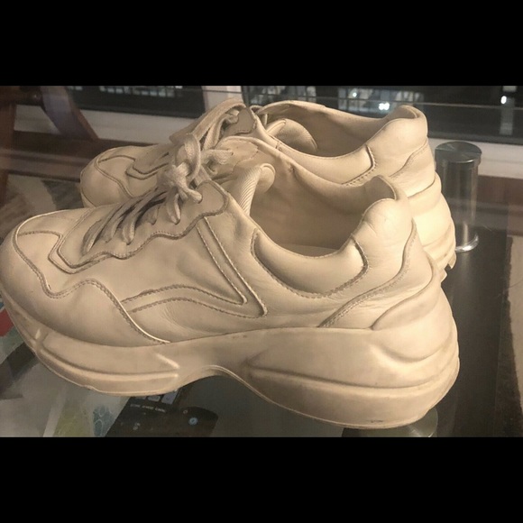 Gucci Rhyton leather sneakers - Picture 2 of 7